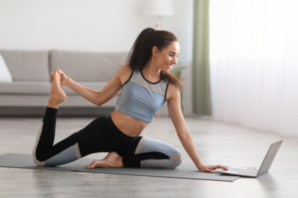 Clés pour choisir entre le yoga et le Pilates