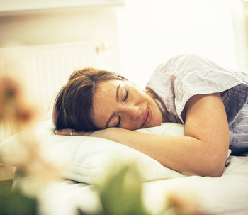 Sophrologie pour le sommeil : 5 avantages à utiliser ces techniques pour mieux dormir