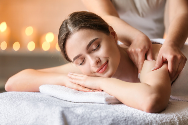 8 Bienfaits des massages relaxants : Comment les réaliser ?