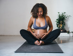 Qu'est-ce que le yoga prénatal ? 5 façons dont cela vous aidera